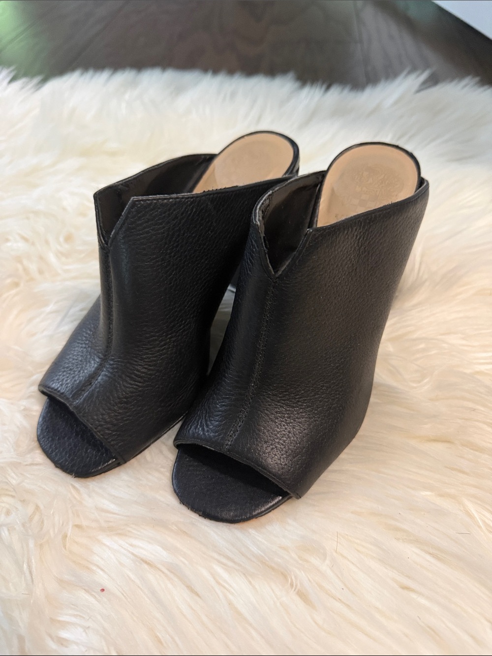 Vince camuto Black Leather Open-Toe Mule Heels
